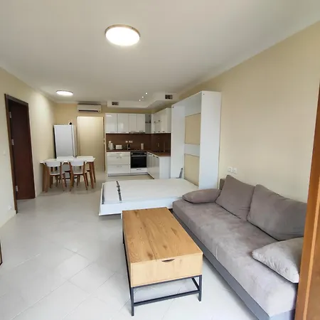 Santa Marina Breeze - One Bedroom شقة *